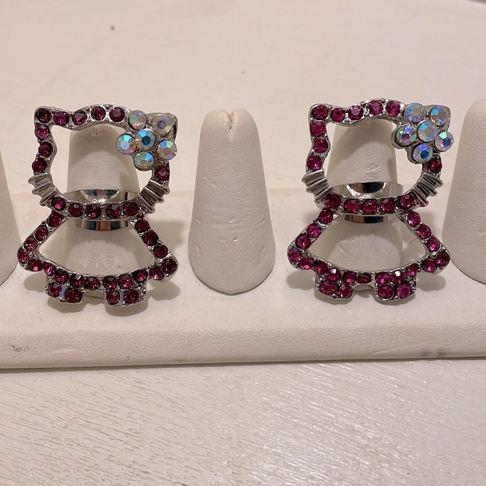 Hello Kitty 🎀 Ring. - Picture 4 of 9